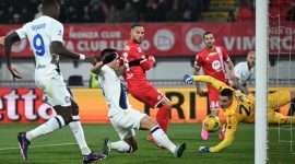 MENGHARUKAN: Momen menakutkan bagi Monza saat pertandingan antara Monza vs Inter Milan, Minggu (14/01/2024) WIB. (Foto:ISTIMEWA). 