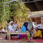 CERAMAH: Habib Abdul Qodir Ba'abud sedang memberikan ceramah pada Haul Buju' Talang di Desa/Kecamatan Guluk-Guluk, Sumenep. Senin (14/10)