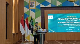 BICARA: Ketua Umum Badan Koordinasi Himpunan Mahasiswa Islam (Badko HMI) Jawa Timur, M Yusfan Firdaus saat memberikan sambutan di acara advance training (LK III), Jum'at (14/02) di Gedung BPSDM Jatim.